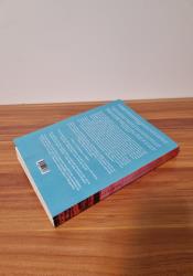 The Beekeeper of Aleppo The Beekeeper of Aleppo thumb 2 5