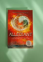 Allegiant (Divergent Series, 3) thumb 1 2