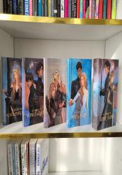 A Court of Mist and Fury Book 2 thumb 2 9