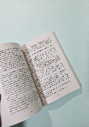 The Other Side of Midnight thumb 2 3