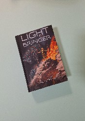 Light Bringer: A Red Rising Novel thumb 1 2