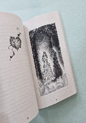 The ​Mirror of Infinite Endings (Once Upon a Broken Heart 3.5) thumb 2 5
